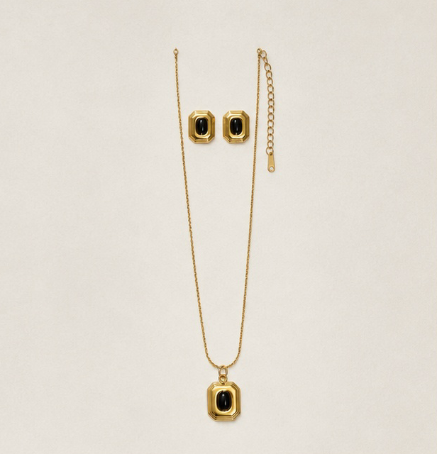 Crimson Aura Necklace