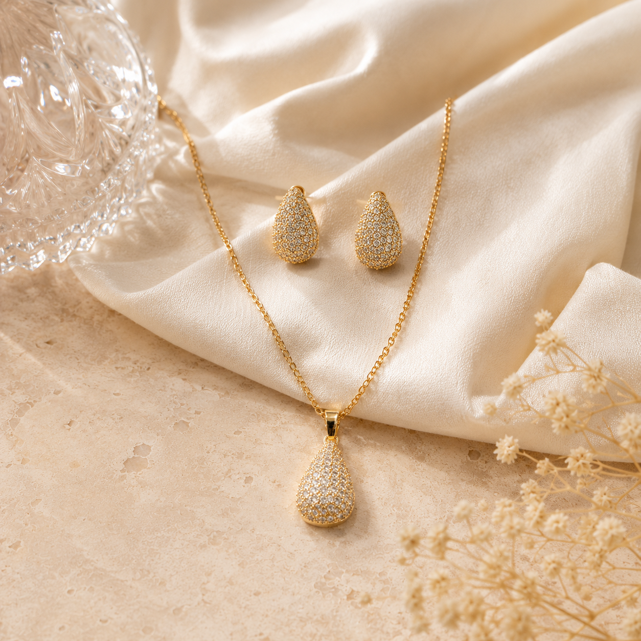 Zevrra Teardrop Sparkle Set