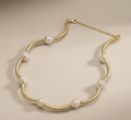 Pearl Curve Necklace