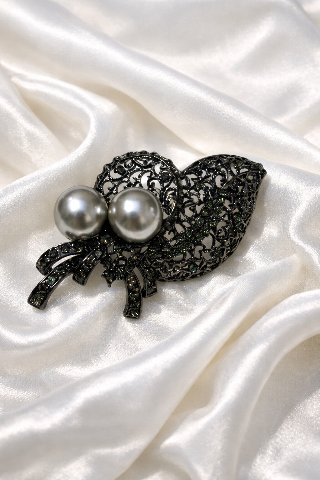 Nocturne Elegance Brooch