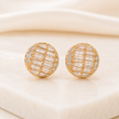 फूल के आकार का सुनहरा स्टड