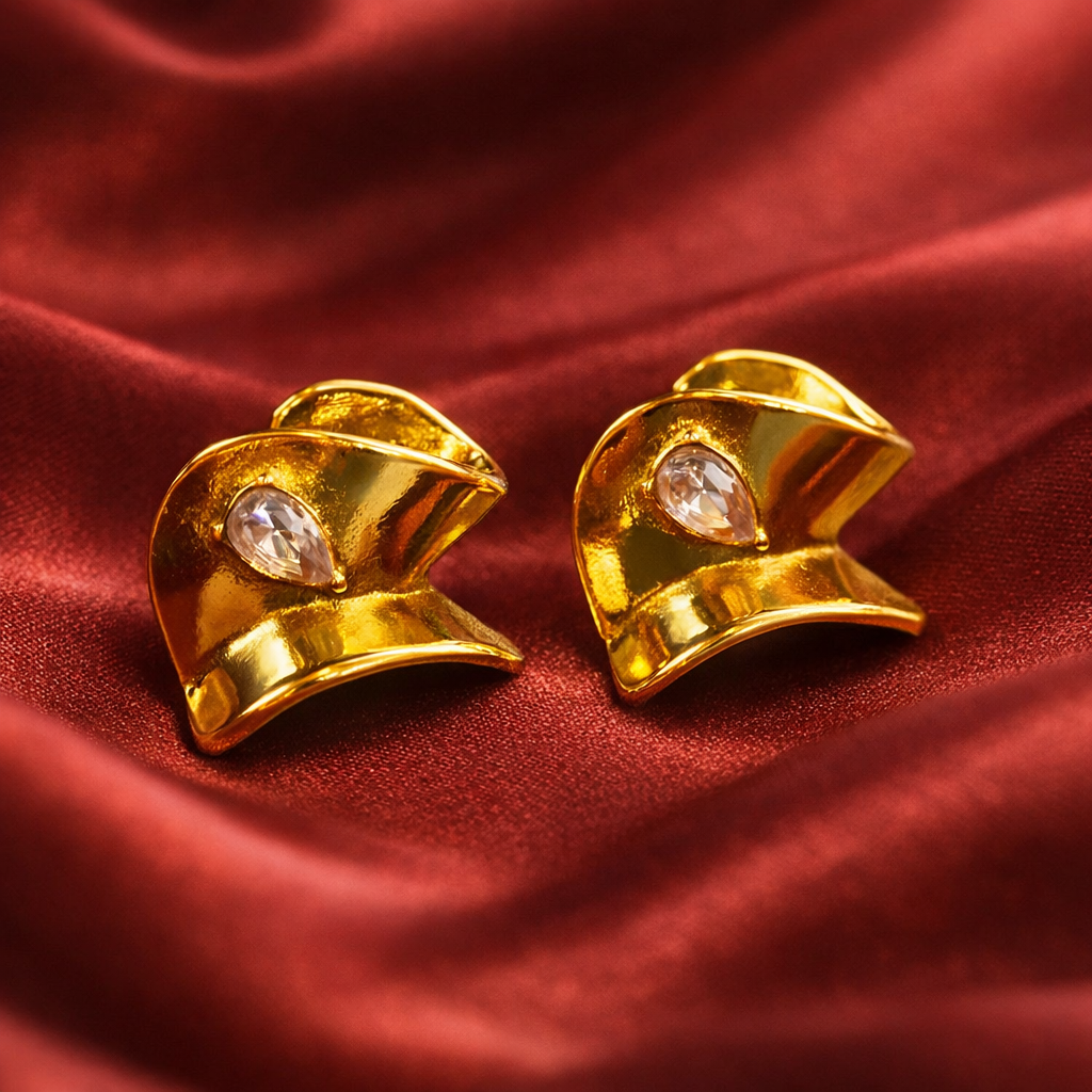 Golden twist Glow Earring