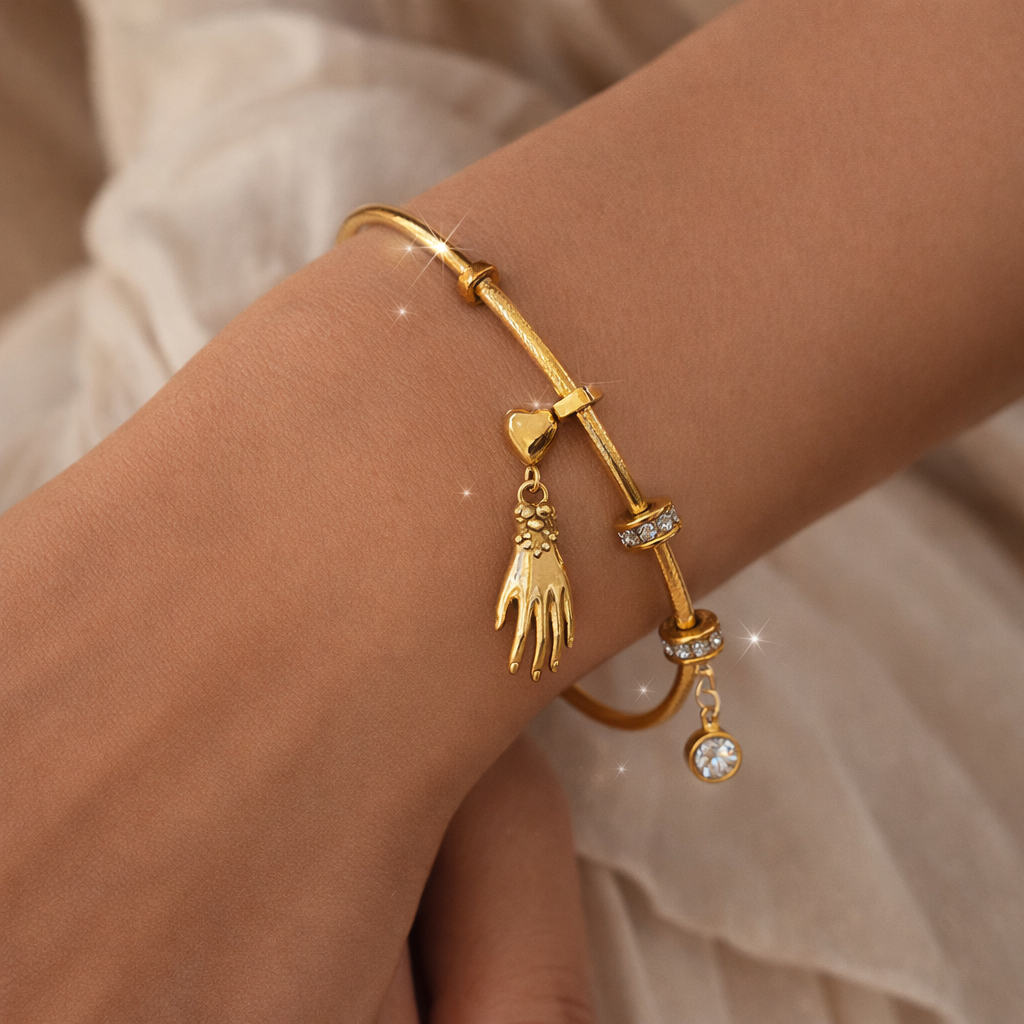 Grace Hand Charm Anti‑Tarnish Bangle