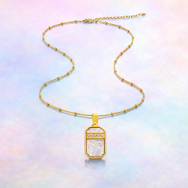 Lustra Diamond Gold chain and pendant