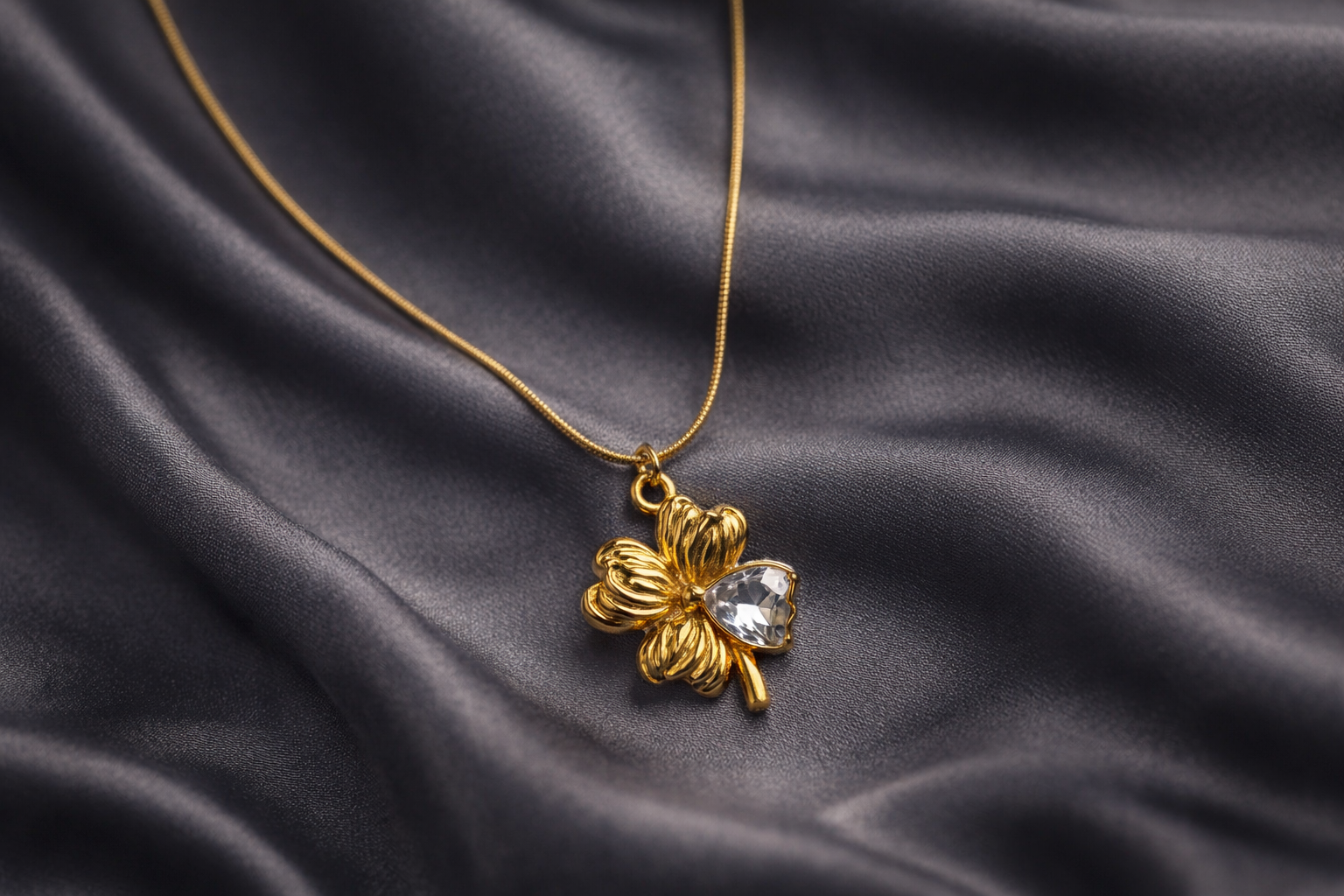 Fortune Bloom Gold chain and Crystal pendant