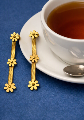 Golden Daisy Cascade Drop Earrings