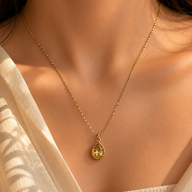 Auric Teardrop Chain and Pendant