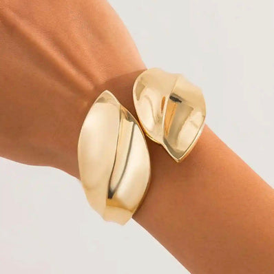 Zevrra leaf Petal Cuff Bangle